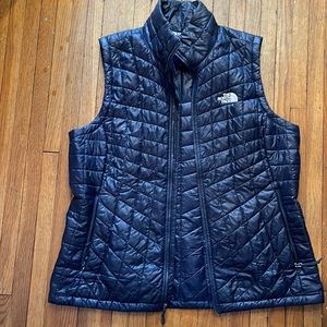 The North Face Women’s Large Vest, Navy Blue lightweight